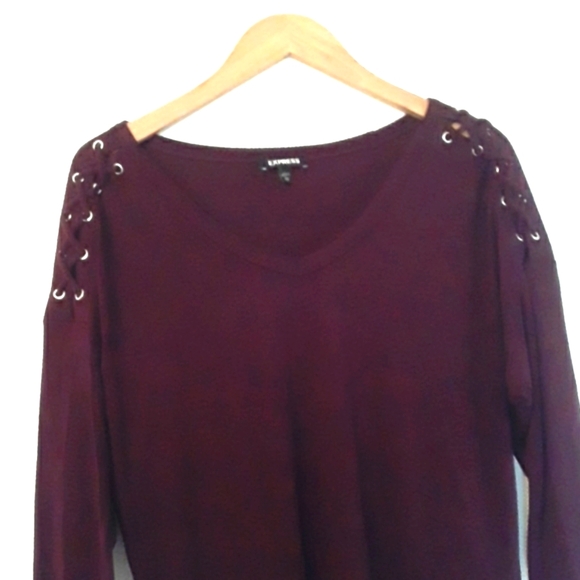 Express Burgundy Red Soft Oversized Sweater with Stitching on Shoulders XS - Picture 2 of 5